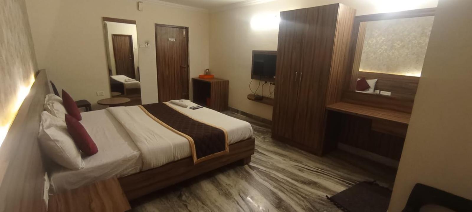 Hotel Raj Meridian, Tambaram Chennai Dış mekan fotoğraf