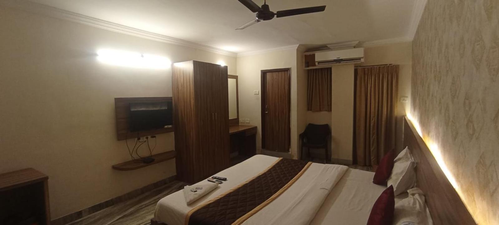 Hotel Raj Meridian, Tambaram Chennai Dış mekan fotoğraf